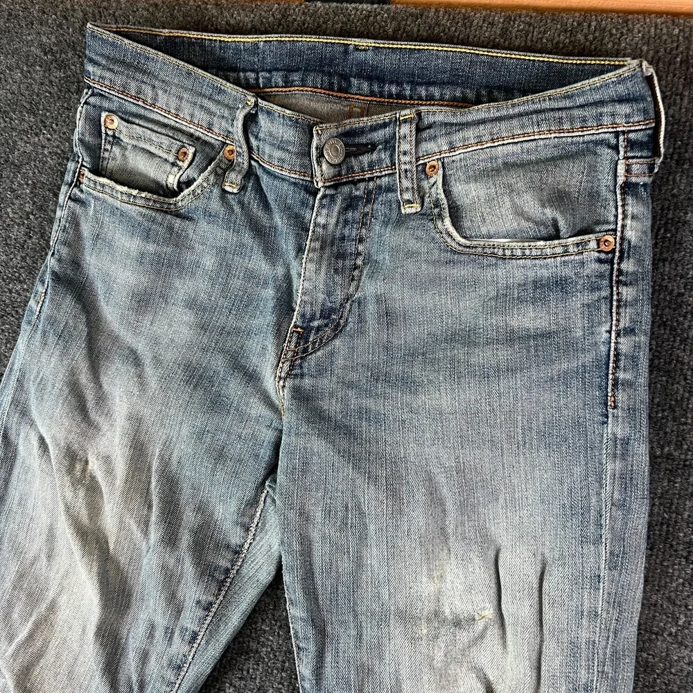Levi's 511 Jeans Mens 31x30.5 Blue Denim Low Rise Slim Fit Skinny Leg Distressed